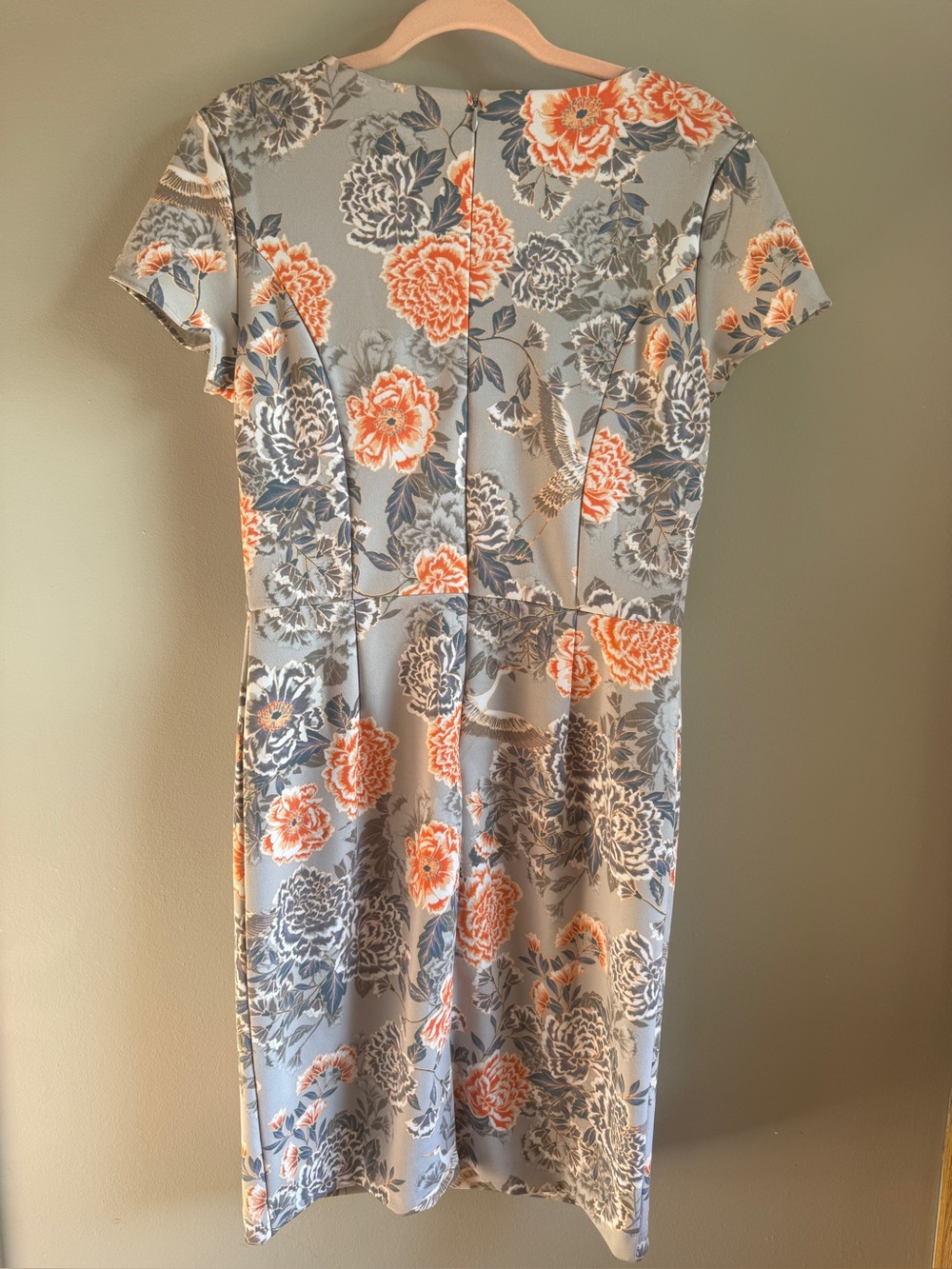 NWT Banana Republic Crane Floral Sheath Dress Cap Sleeve Grey, Blue, Coral - 8 - Picture 4 of 16